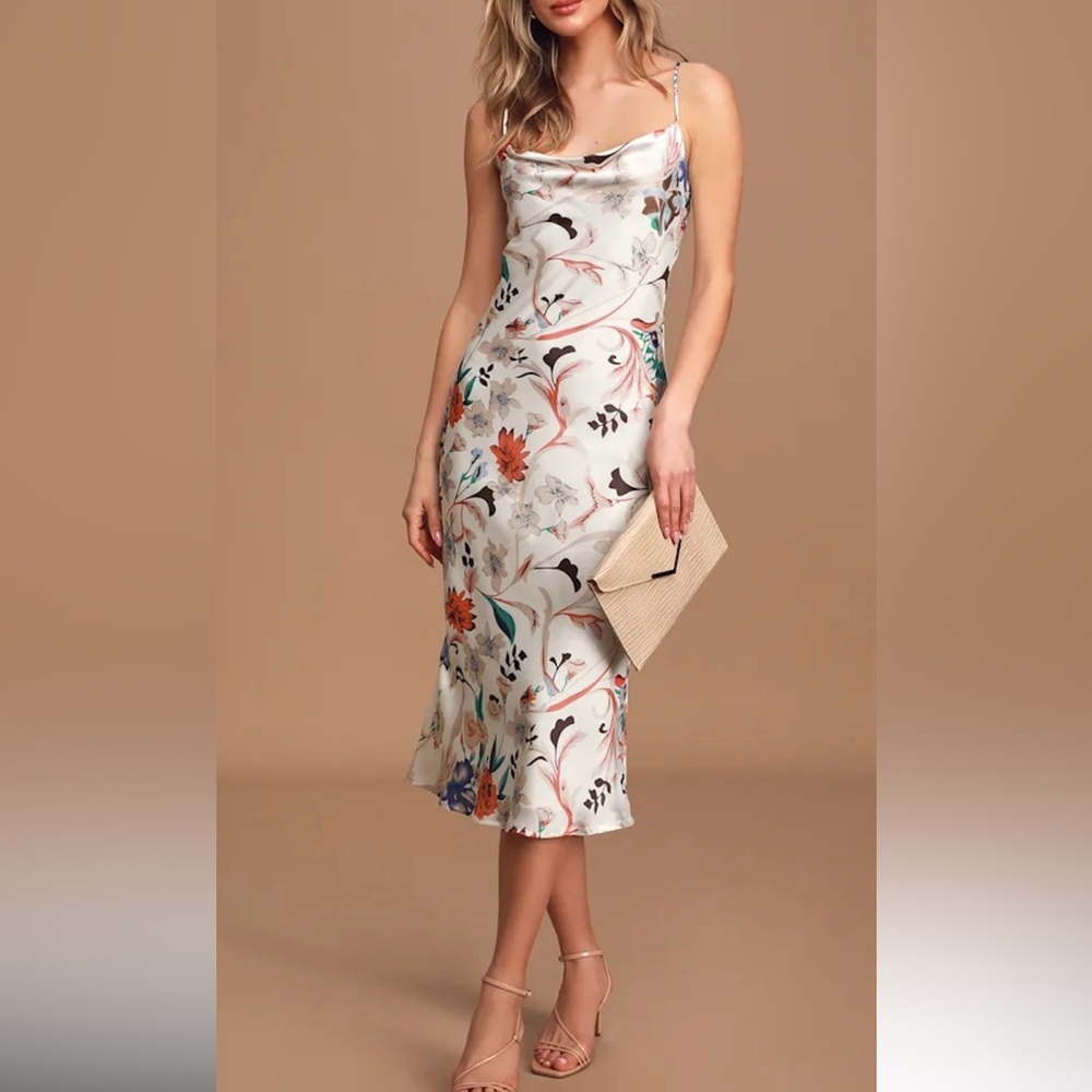 Lulu's Floral Pencil Satin Midi Skirt
